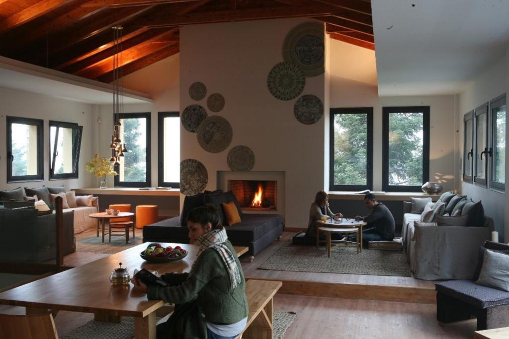 Natura Hotel Vytina Dış mekan fotoğraf